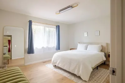 Casita Sonoma: Enchanting remodeled 3BD/2BA home, Chef's kitchen, modern style