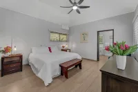 Forever Summer Gorgeous 4Bdr Villa Hotels in 