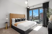 Grand-Midtown Suite W RoofTop Pool + 5Star Amenities & Free Secure Parking!