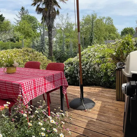 "Chez Marinette" in Morgat House & Garden, Walking Distance from the Beach Crozon Peninsula