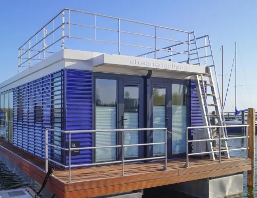 Hausboot Schwimmendes Haus in Ribnitz-Damgarten