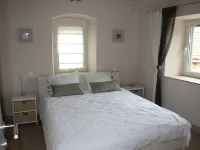 authentic Dalmatian stone house Hotels in Splitska