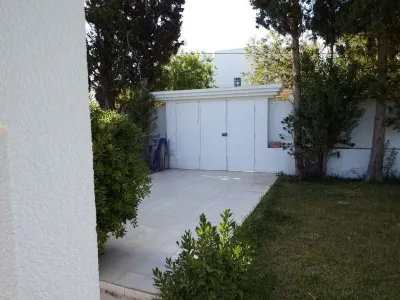 Bungalow 80 m from Nabeul beach Hoteles en 