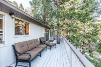 "A RETREAT CABIN PERFECT TO RELAX"