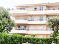 Terrace, pool, air conditioning, sea view, near beach, sleeps 4, Antibes