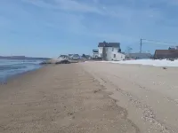 Relaxing summer rental, walking distance to the beach, short ride to the outlets Hotels in Westbrook