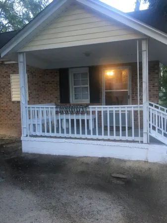 Entire house Отели рядом с достопримечательностью «Конуэй Риверуок»