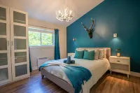 Chalet Orion, Lanaudière, spa, lake access, family-friendly and petfriendly
