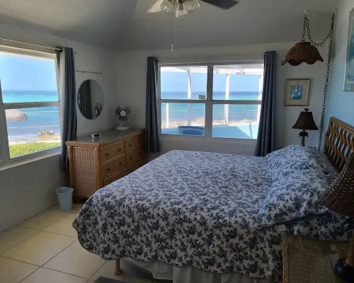 Beautiful Ocean Front Sea Lodge in Cayman Kai Hotels in Rum Point