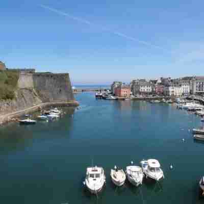 Downtown apartment with breathtaking view of the port and the Vauban citadel Others