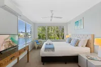 Noosa Entrance Waterfront Resort