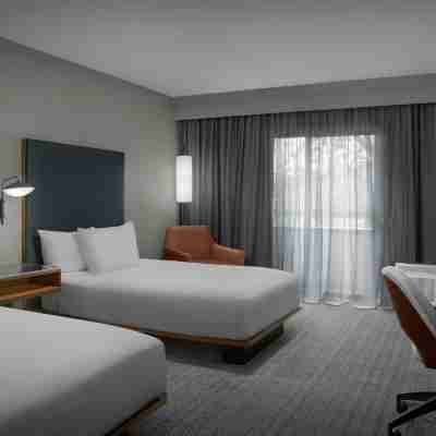 Courtyard Spokane Downtown at the Convention Center Rooms