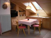 Well-kept attic apartment with mountain views, free WiFi, TV, Chiemgau map, ...