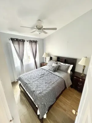 Remodeled Private Safe Gated Community Townhome, with 24/7 security Hotels near El Universo hecho a mano