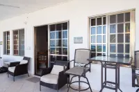 Unbeatable Oceanfront/Beachfront Location 2 Bedrooms Villa Snorkeling Paradise