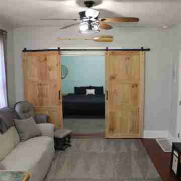 NEWLY UPDATED in 2024! 3 bedroom 1 bath beach house. 8 minutes to Cedar Point! Others