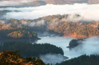 Bear Paw Resort ,high speed   internet , gas fireplace,firepit ,sleeps 8