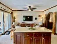 Absolute Beachfront - Gold Standard Approved Unit 8