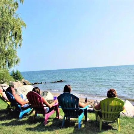 Private Waterfront Belle Point Shores Cottages