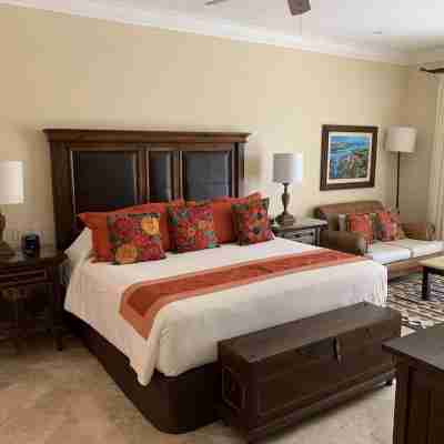Villa 2206 - Ground Level Villa at the Beautiful Villa La Estancia Resort Rooms
