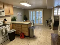 Lovely 3 bedroom ski rental/basement apartment