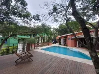 Country house with private access to the dam in Piracaia SP