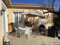 Magnificent villa with terrace Enjoy your vacations Hotel a Manosque