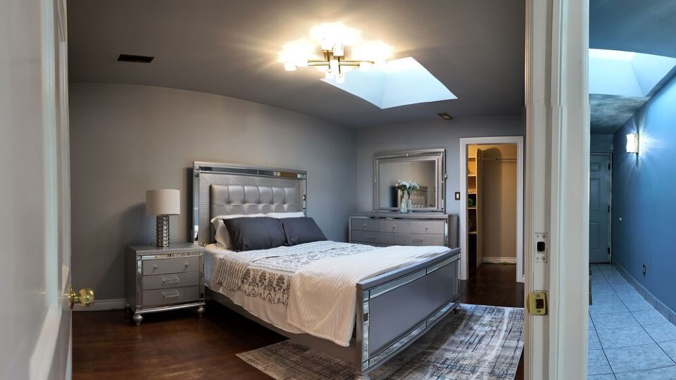 Penthouse suite in heart of little Italy