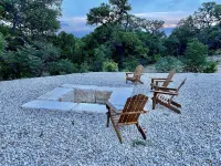 Hill Country Modern Cottage - 5 minutes to the boat ramps