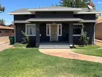 Nice Cozy 2 Bedroom 1bath house Close to DT Winslow - WiFi