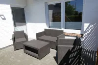 Bright terrace apartment with plenty of space