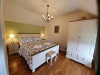An Cnocan-beautiful cottage with stunning sea and mountain views