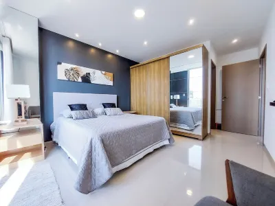 Serenity: Elegante apartamento a estrenar Hotel a 