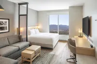 Hyatt Place Reno - Pool