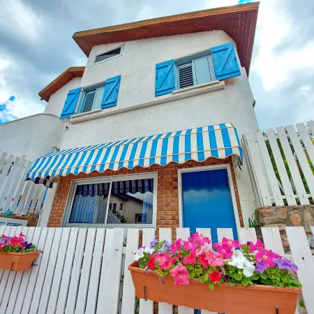 Dayos Unique Suites