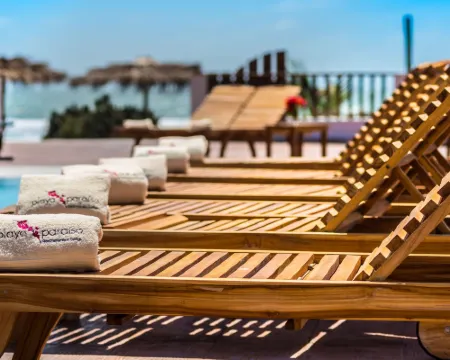 Playa Paraíso Hotels in Playas