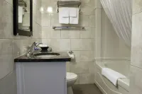 佩爾特廣場套房飯店