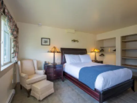 Bathgate Resort and Marina Hotels in Sunshine Coast