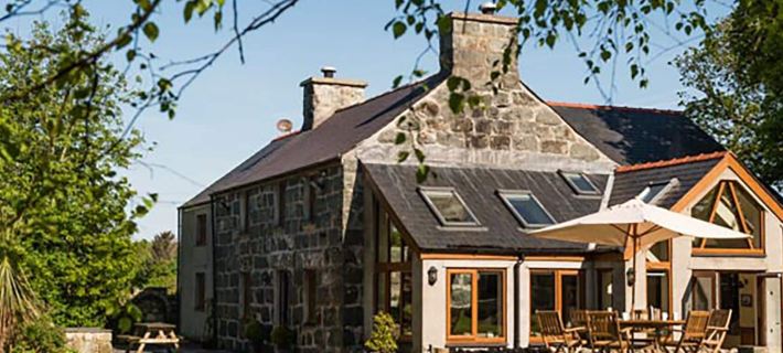 Tyddyn Morthwyl Hotels in Criccieth