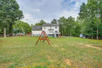 Group Getaway ~ 15 Mi to Charlottesville! - Homestays