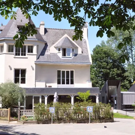 Le Clos du Pontic Logis et Cit'Hotel