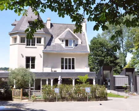 シトテル ル クロ ドゥ ポンティク ランデルノーのホテル