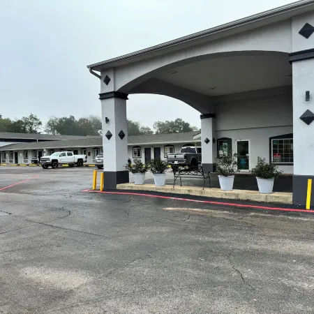 Continental Inn and Suites Nacogdoches TX Sfa University Downtown