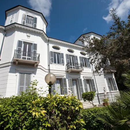 Residence Rta Villa Marina Hotels in Imperia