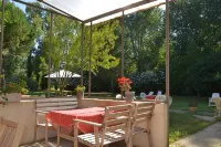 Mas de Sylvereal Hotels near Port de Gallician