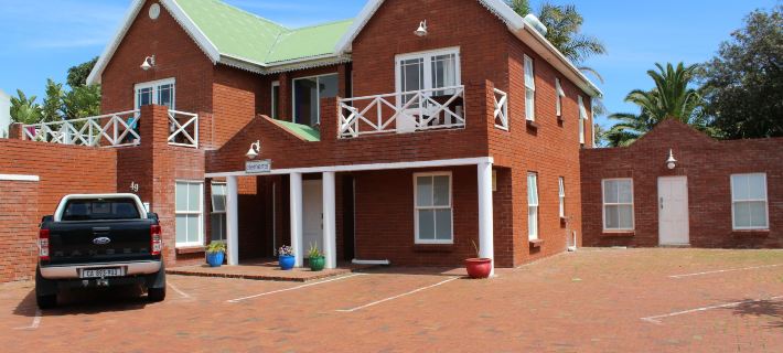 Elements Cape Town Hotels in Bloubergstrand
