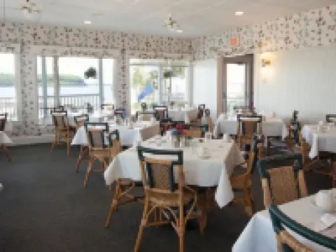 Edgewater Resort Hotels in Sister Bay