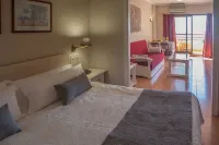 Apartahotel Aguadulce فنادق في Enix