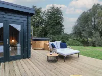 Bee Hive Hotels in Exton