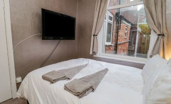 Cosy Coastal Holiday Let